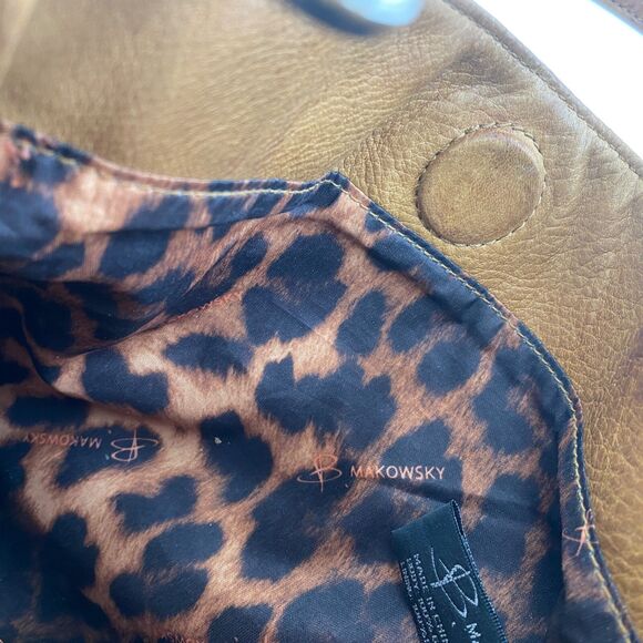 B Makowsky Butter Leather Tan Boho Bucket Bag Crossbody Adjustable Strap Pockets - Picture 16 of 16